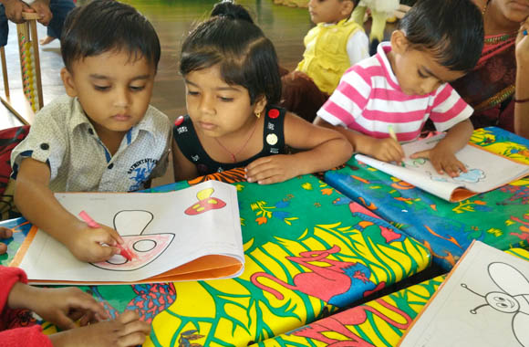 drawing competition at vijaya convent painting in the school