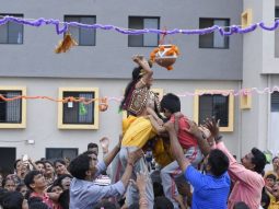 janmashtami-and dahi-handi-celebrated-in-play-school-in-amravati